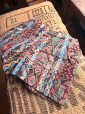 Color of Heat Tapestry Shorts Women's Medium Colorful Geometric Pattern Pockets